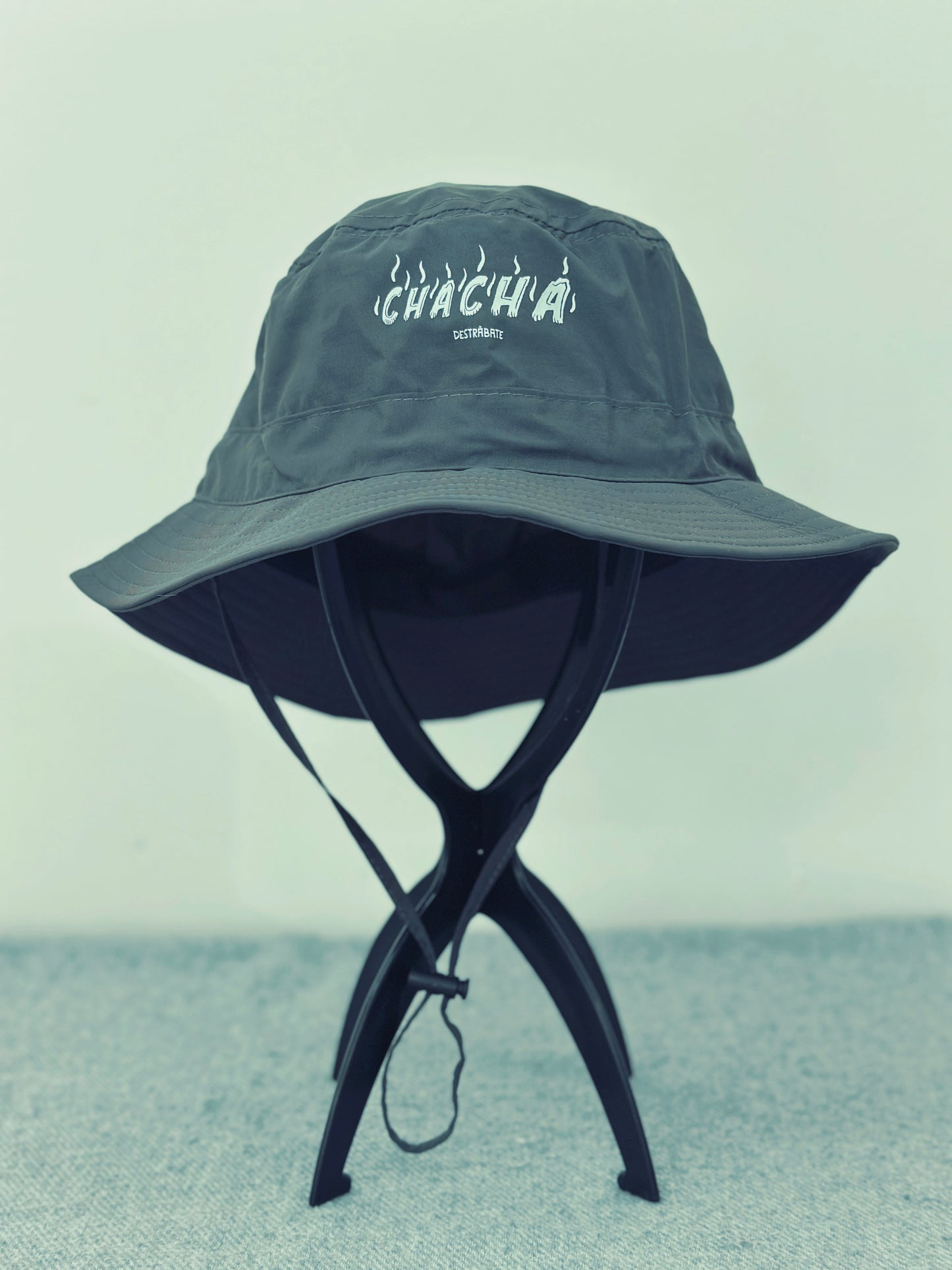 Gorro Cuerda Gris Ala corta "Chacha"