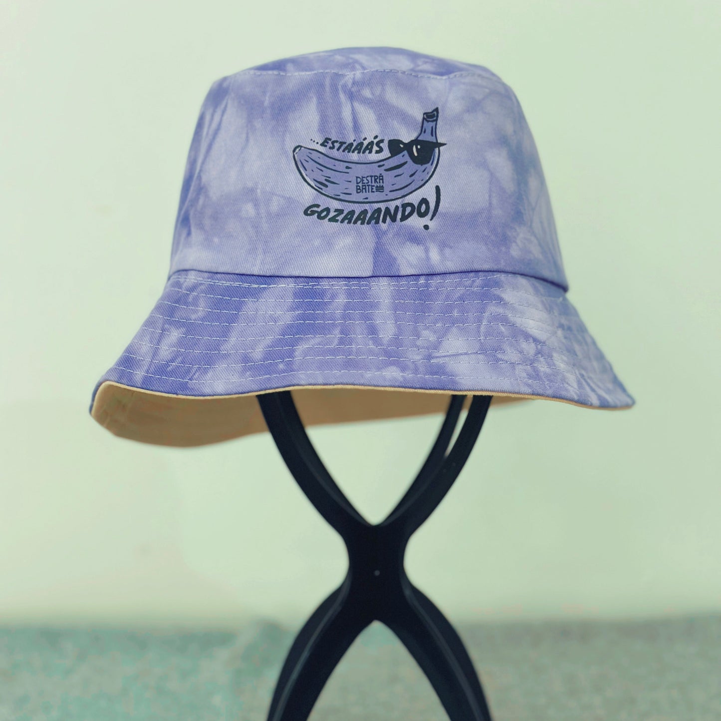 Gorro reversible violeta/beige "Estás gozando"